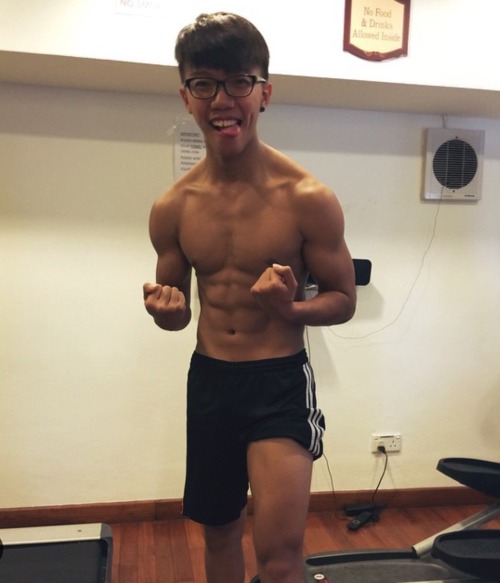 stockyflex: He’s btm, if y'all wanna know. Nice