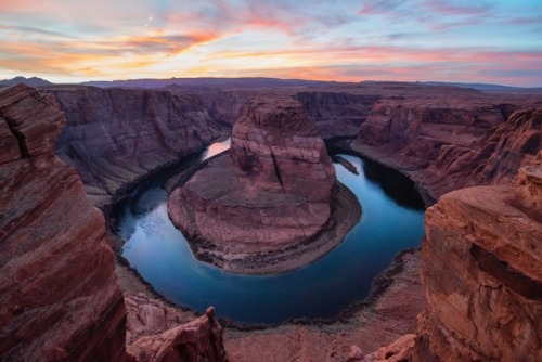 Sunset at Horseshoe Bend, Arizona. Photo by Aaron Rayburn