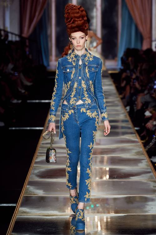 curiouslyhigh:sartorialadventure:Moschino, fall 2020 RTW (click to enlarge)@lostinhistory​ never hid
