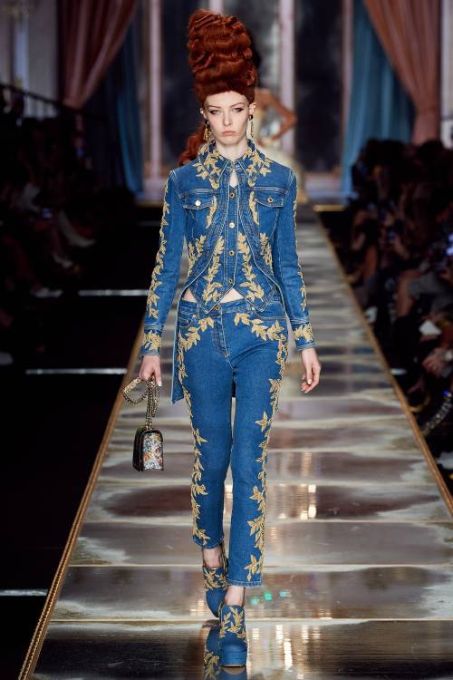 Moschino, fall 2020 RTW (click to enlarge)