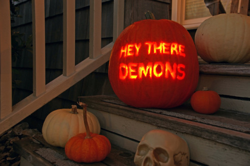 ghostwheeze:hey there demons, it’s me, ya jack o’lantern ( @buzzfeedunsolved )