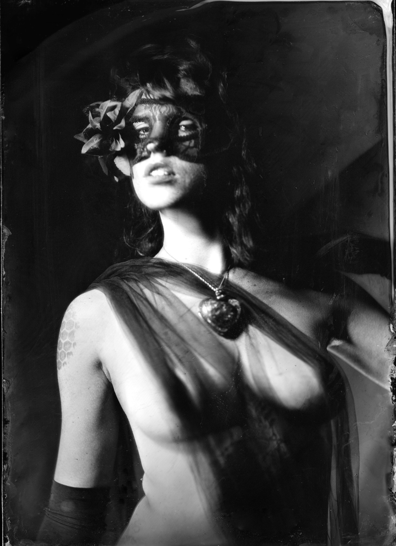 wetplatenudes:  Kisa, 04.2016 5 x 7″ ambrotype 