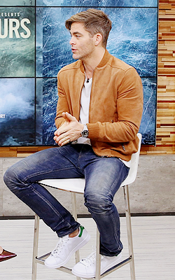 dorkychris: Chris Pine promoting The Finest Hours [x]