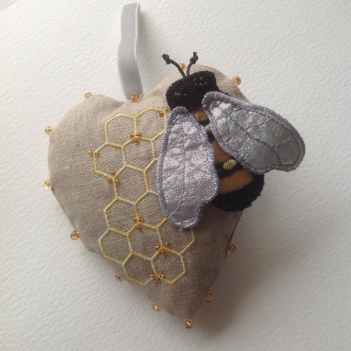 Embroidered linen heart with honey bee brooch //  Heatheremb