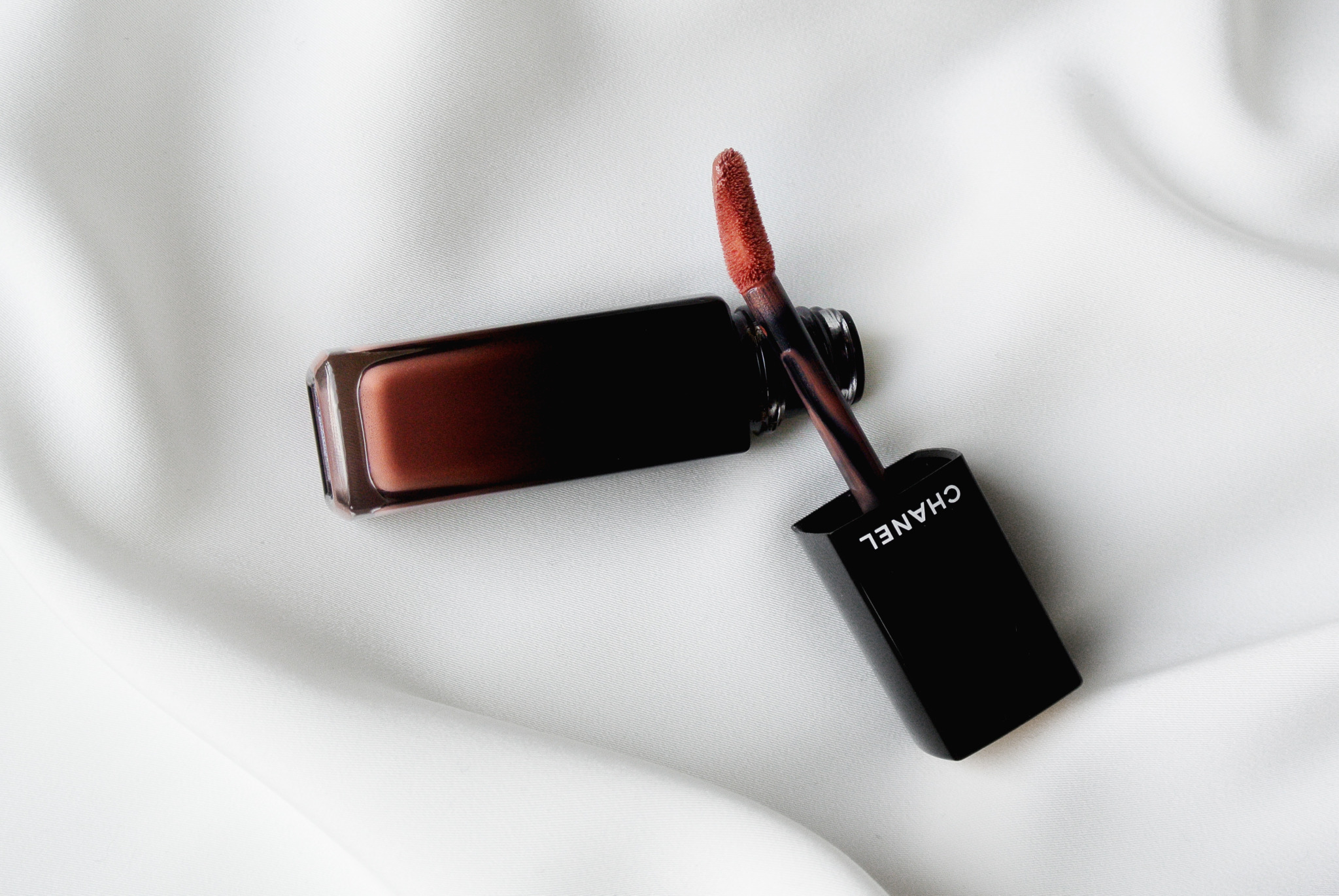 Review + Swatches: CHANEL ROUGE ALLURE INK in 154 Experimente