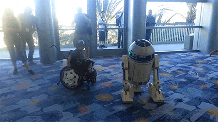 kalashnikool:  huffingtonpost:  R2-D2 Does Dance With Boy In Wheelchair At Star Wars