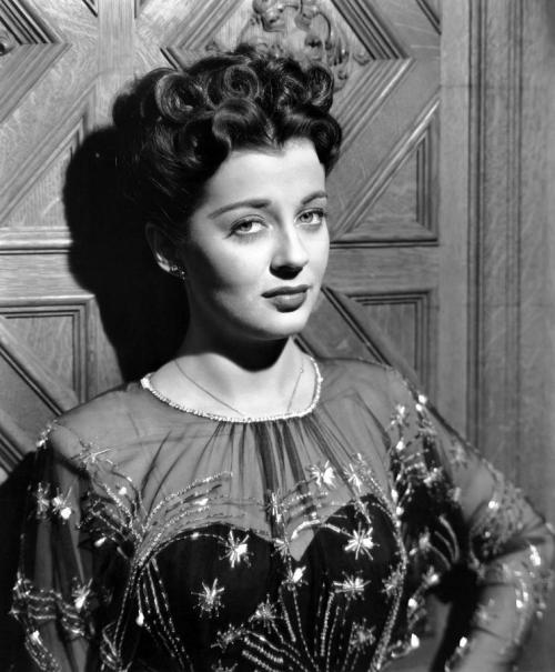 Porn Pics rustedshutter:Gail Russell for The Bachelor’s