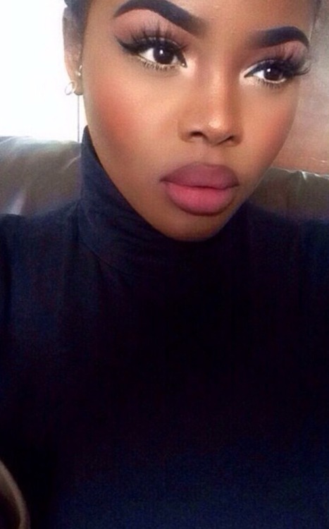 hersheywrites:theequeenpin:baestheticsss:How is this even fair?Black Women be beautiful like.She fuc