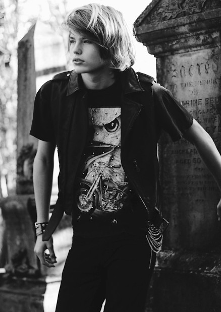 yoshicuteboy:  le garçon est gothique / the boy Gothic