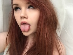 nsfwflower: queen of ahegao 