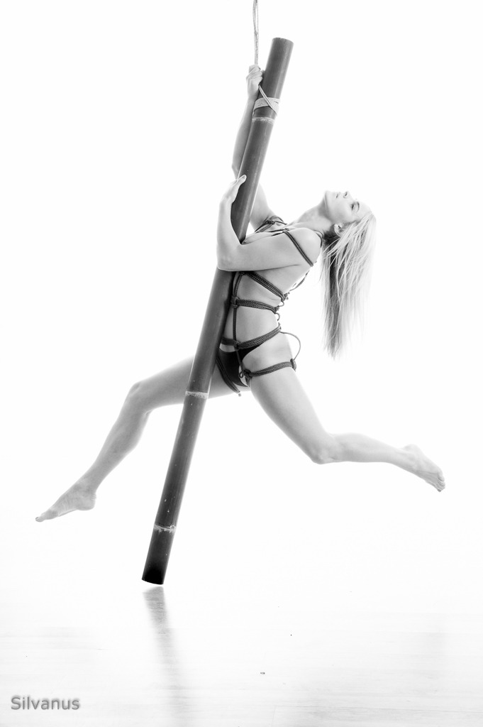 silvanusart:  A Bounding Chloe