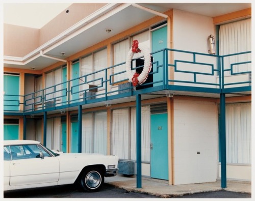 zzzze:  Joel Sternfeld The National Civil Rights Museum, Formerly the Lorraine Motel, 450 Mulberry Street, Memphis Tennessee, August 1993 , 1993 Chromogenic print