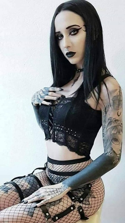 Dark Femininity