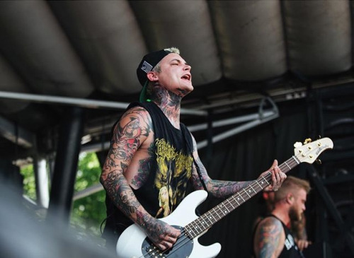 olioliox-infree:   || Ahren Stringer of The Amity Affliction ||  