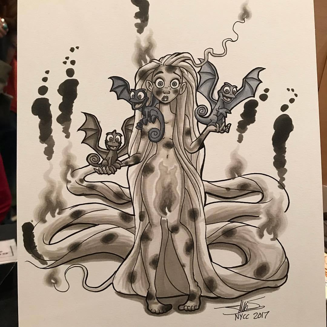 Day one of @newyorkcomiccon got me feelin’ like….
Day two is here. My commission list filled in the first ½ hour on Thursday so see me early for your slot.
#nycc #gameofthrones #daenerystargaryen #motherofdragons #tangled #rapunzel #pascal