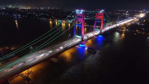 Night view of the bridge Ampera ⛩⛩ #djiphantom3 #drone at Jembatan Ampera – View on Path.