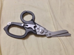 everydaycivilian:  Here they are! Pictures of the new Leatherman Raptor. Foldable EMT shears. Pocket clip, carbide tip glass breaker, gut hook, oxygen wrench, ruler, &amp; belt clip/holster. Can’t wait to put these to use but I also hope that I won’t