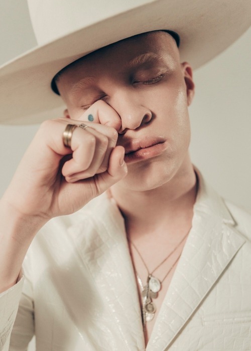 Shaun Ross | Photography by Edward Cooke ⋅⊰ⓢ⊱⋅  