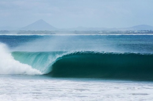 Tube (at Sunshine Coast, Queensland) www.instagram.com/p/Bu3JJZ1hmPq/?utm_source=ig_tumblr_s
