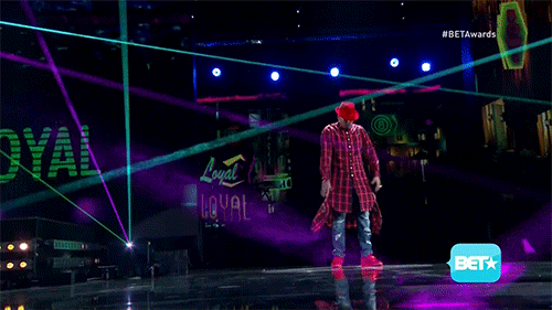 therealleaah:  betawards:  GO BREEZY GO BREEZY!   Bae