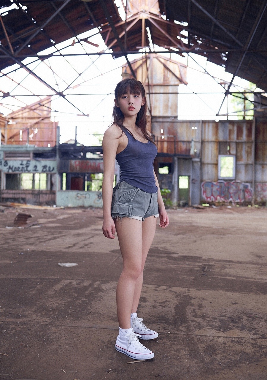 浅川梨奈