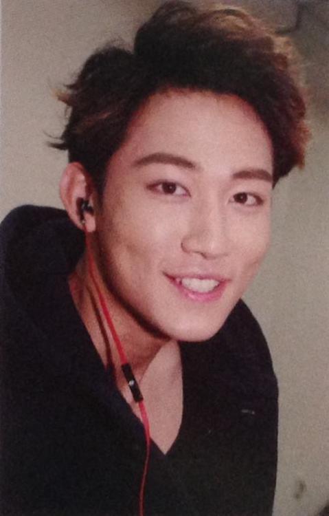 [PICS] AJ in the magazine “UKISSme VOL. 4" cr: @OnlyforUKISS