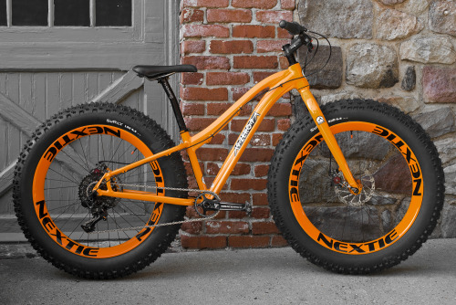 doylestownbikeworks: Custom built 9:Zero:7 Fat Bike featuring Nextie carbon rims laced to Industry N