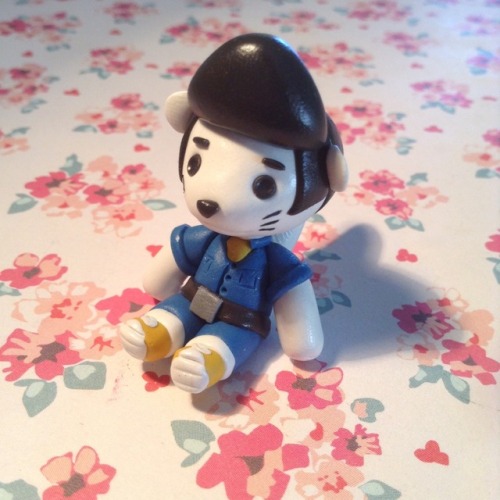 Made A Little Pair Of Bts Figures Bc Im Too Impatient For The Actual Official Merch :9