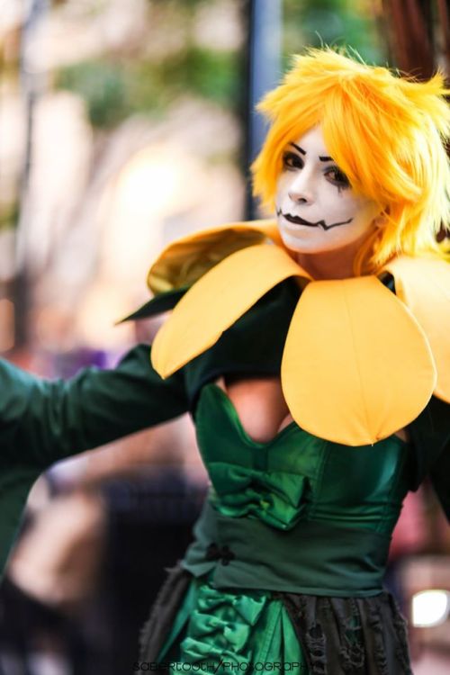 captain-mindfang:Down here… It’s kill or be killed!Human Flowey | Photographer