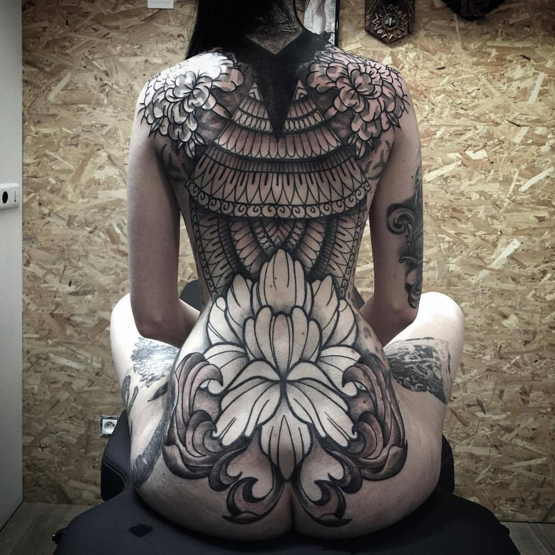 laurentztatouage: Full back Cassandre @maaya_j . #btattooing #tattrx #tattoo #mandala