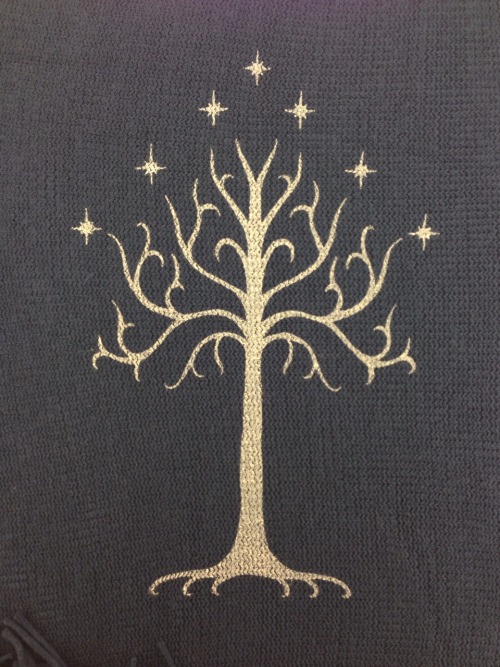 amandascurti: Check out my new scarf! (Take a silkscreen course if you can……)