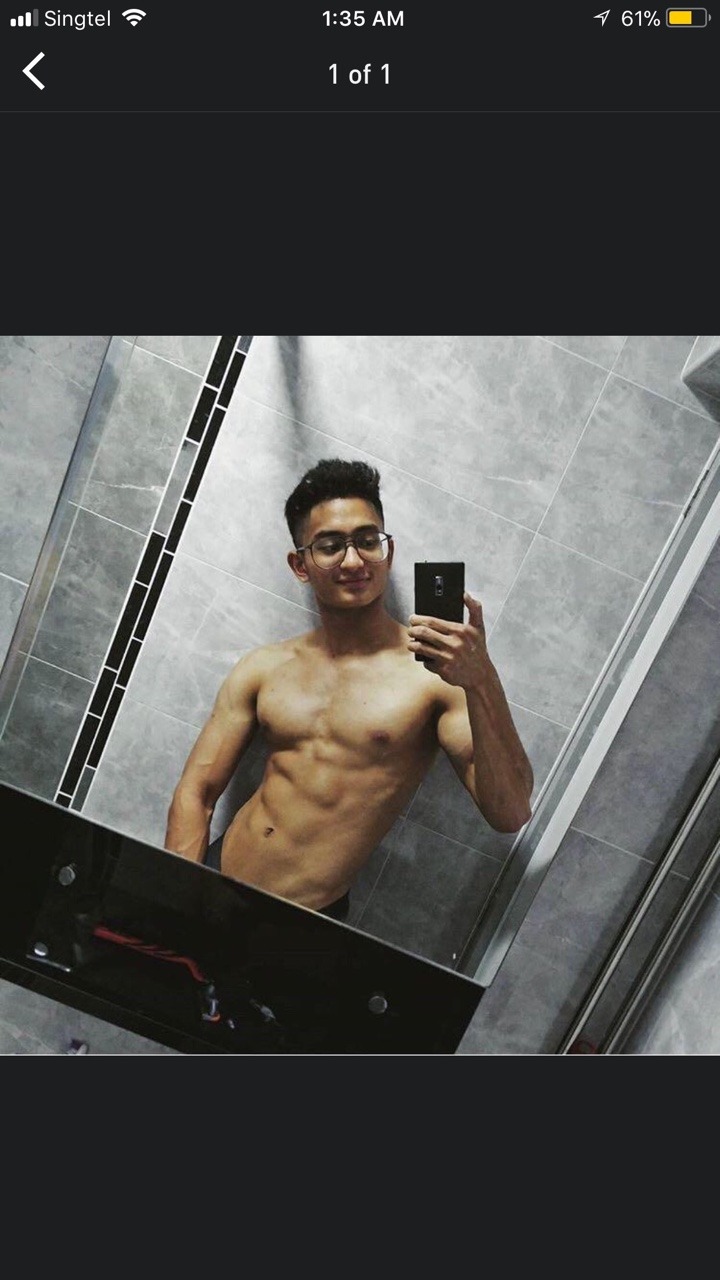 hagglethesex:  sgboyvers:  Someone tried to fool me with this guys picture on grindr.