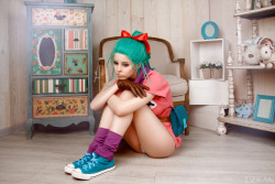 sexynerdgirls:  Dragonball - Bulma cosplay