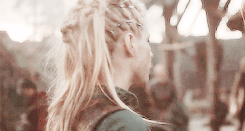 queen-of-ashes:  It was very hard for her to leave Kattegat. She was born here, she