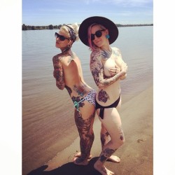 kenzylee503:  Colin’s nude beach fun!!!