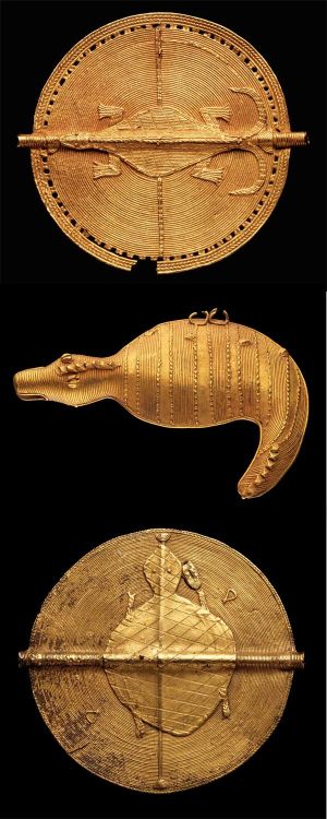 virtual-artifacts:Pendants from the Akan people of the Ivory Coast judyhilo said: oh these are 