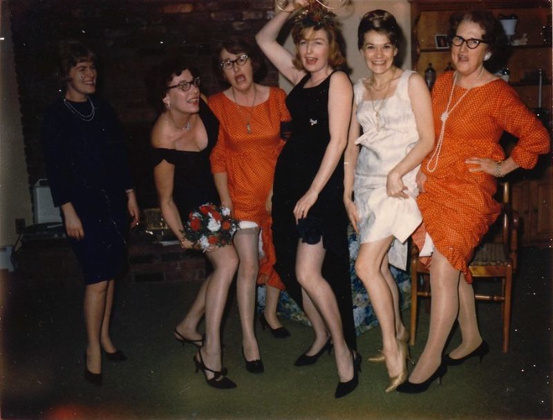 Vintage Everyday - Photos of house parties in the 1960s.