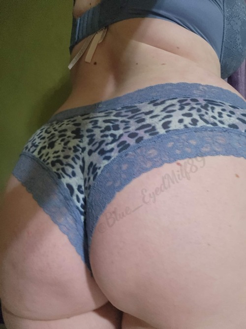 blueeyedmilf89-deactivated20230: