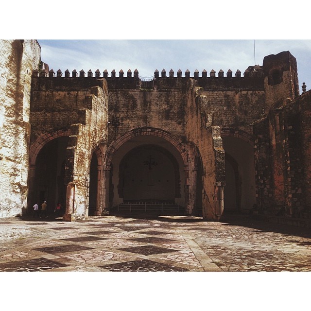 #CapillaAbierta. #Convento #Cuernavaca #Morelos #igersméxico #igersmorelos #igerscuernavaca #Catedral #Chapel #incredible #Arte #Hispánico #Franciscanos #fortaleza #Church #centro #downtown #México #Mexico #Country #cultura #País #proud (en Catedral...