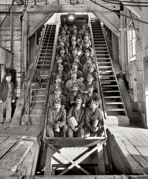 Calumet copper mines, Michigan, 1905.