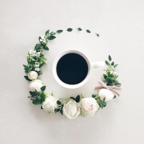 culturenlifestyle:Artist Who Combines Beautiful Flowers and Coffee in Poetic CompositionsSawa, who i