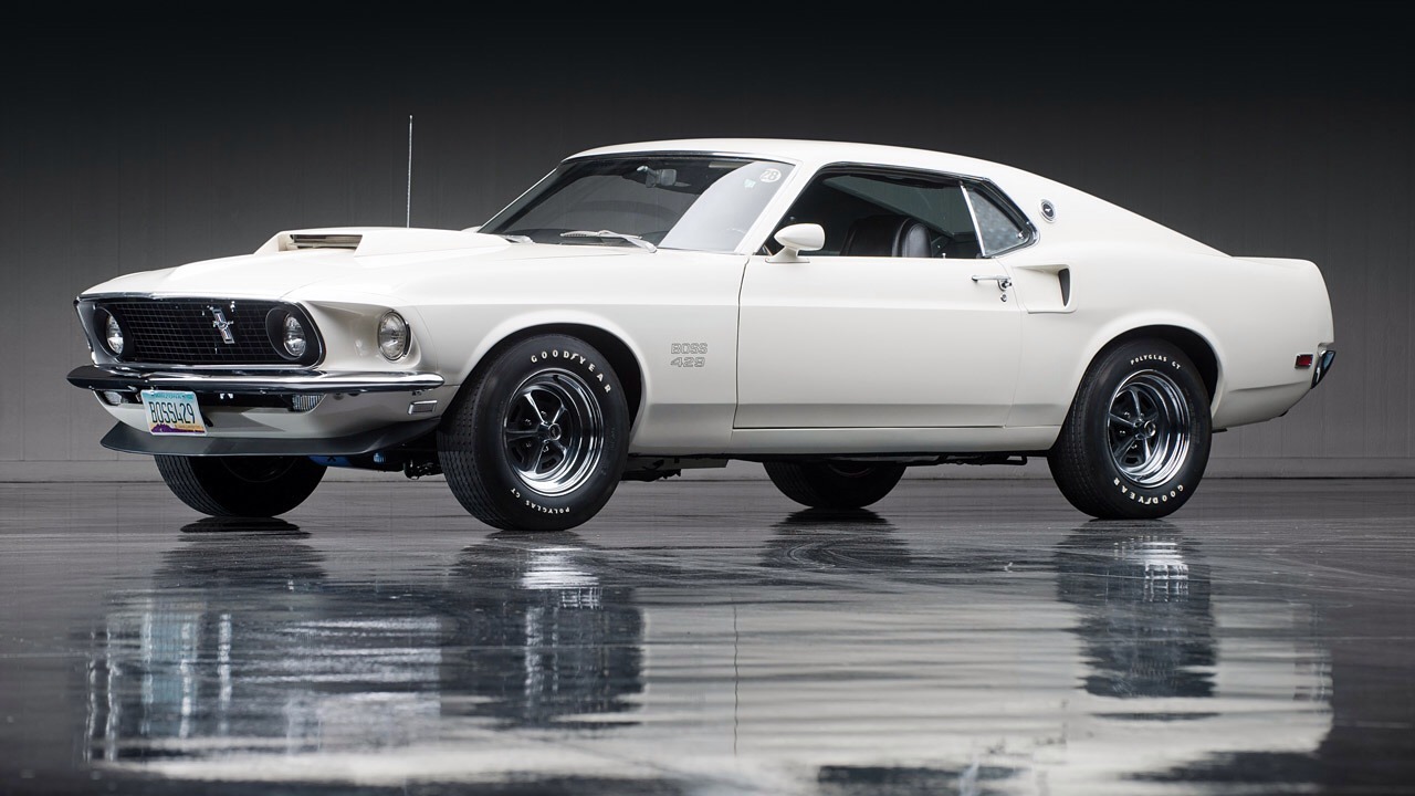 justoldmustangs:  Just old Mustangs