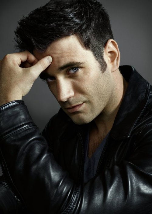 violette4love:Colin Donnell… Tommy Merlyn