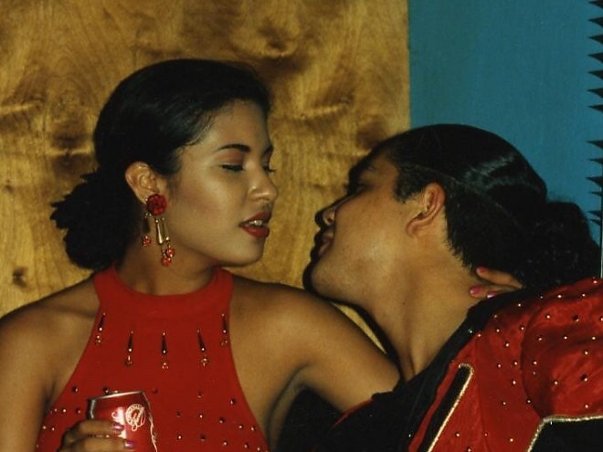 esa-mujerista:  Cutest couple award goes to Selena and Chris Perez