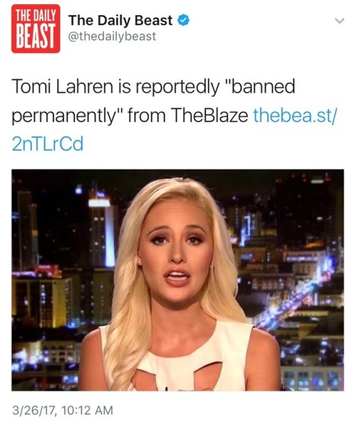 blackmodel:  zanabism:  sasheaveulee: Tomato Laringitis is dead moodboard where’s the gofundme from democrats to find her a new job   Bjsbkkbsbosbobsobs 