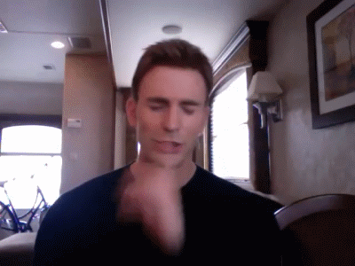 nanajay44:  Shrrrrrrrjust be quiet  Oh sweet Jesus. elfinanna simchloe23