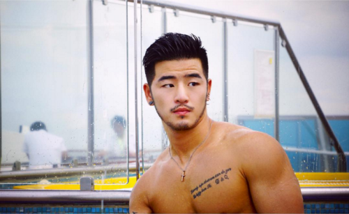 melaninmuscle:HARRY LAWESDY