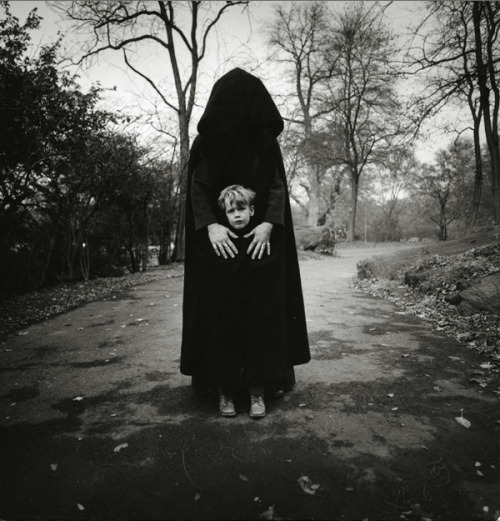 millie-alice:  jedavu: THE DARK SIDE OF DREAMS  In the late 1960s, photographer Arthur Tress began a series of photographs that were inspired by the dreams of children. Tress had each child he approached tell him about a prominent dream of theirs which