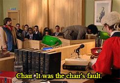 timew0ntmakethingsbetter:  Moss being uncomfortable in the courtroom (The IT Crowd - 04x06)  “I’ve not had good experiences with the legal system. Well, when I was 11,I broke the patio window, and my mother sued me. I’m still paying costs.”  