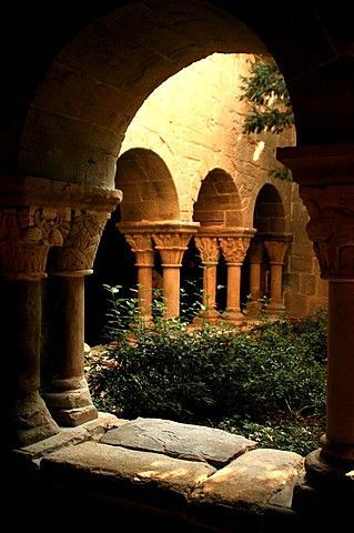 useless-catalanfacts:Cloister and exterior of the Sant Benet de Bages Monastery, a Romanesque buildi